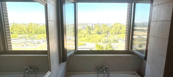 Квартира с 3 спальнями в Фьюмичино, Италия № 321603 12