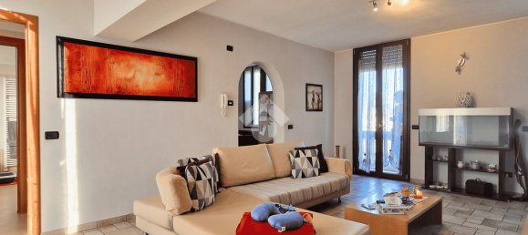 Casa de 2 dormitorios en Gallarate, Italy No. 65326 9