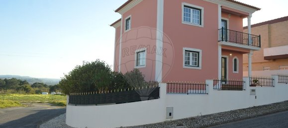 3 bedrooms House in Torres Vedras, Portugal No. 157113 19
