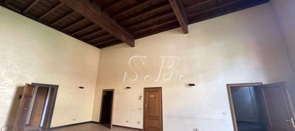 302m² Office in Mantua, Italy No. 364568 3