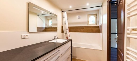 4 bedrooms Castles in Ambon, France No. 280570 10