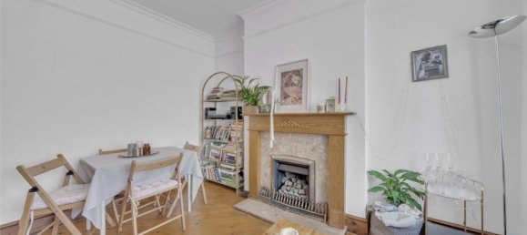 2 bedrooms Maisonette in London, United Kingdom No. 7855 22