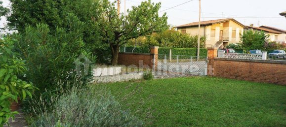 3 Schlafzimmer Villa in Castelfranco Veneto, Italy, Nr. 251720 7