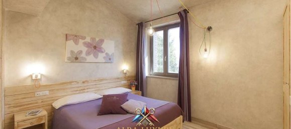 6 bedrooms Villa in Pitigliano, Italy No. 70996 31