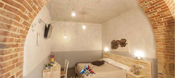 6 bedrooms Villa in Pitigliano, Italy No. 70996 11