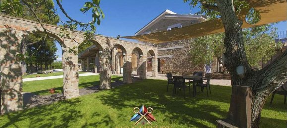 6 bedrooms Villa in Pitigliano, Italy No. 70996 20