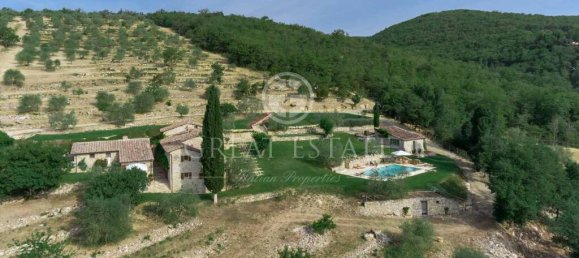 4 bedrooms House in Radda in Chianti, Italy No. 127763 7