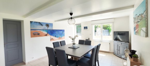 2 bedrooms House in Calvados, France No. 295373 4