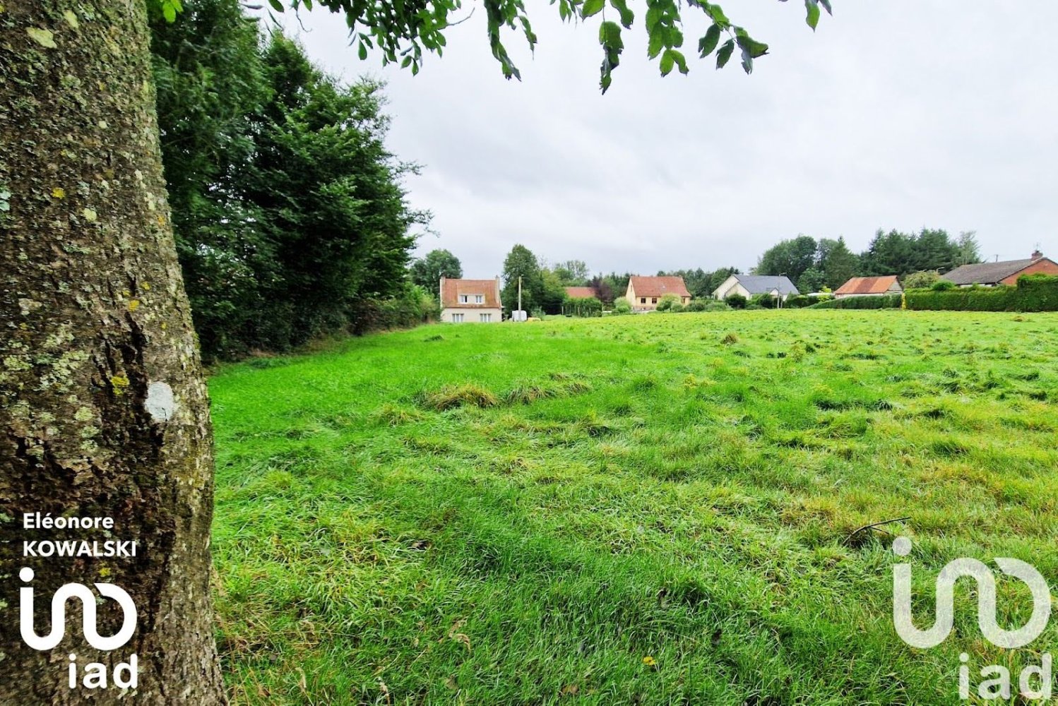 1000m² Land in Azincourt, France No. 239316