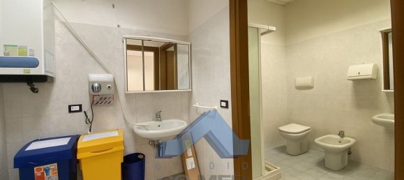 80m² Office in Seriate, Italy No. 364753 6