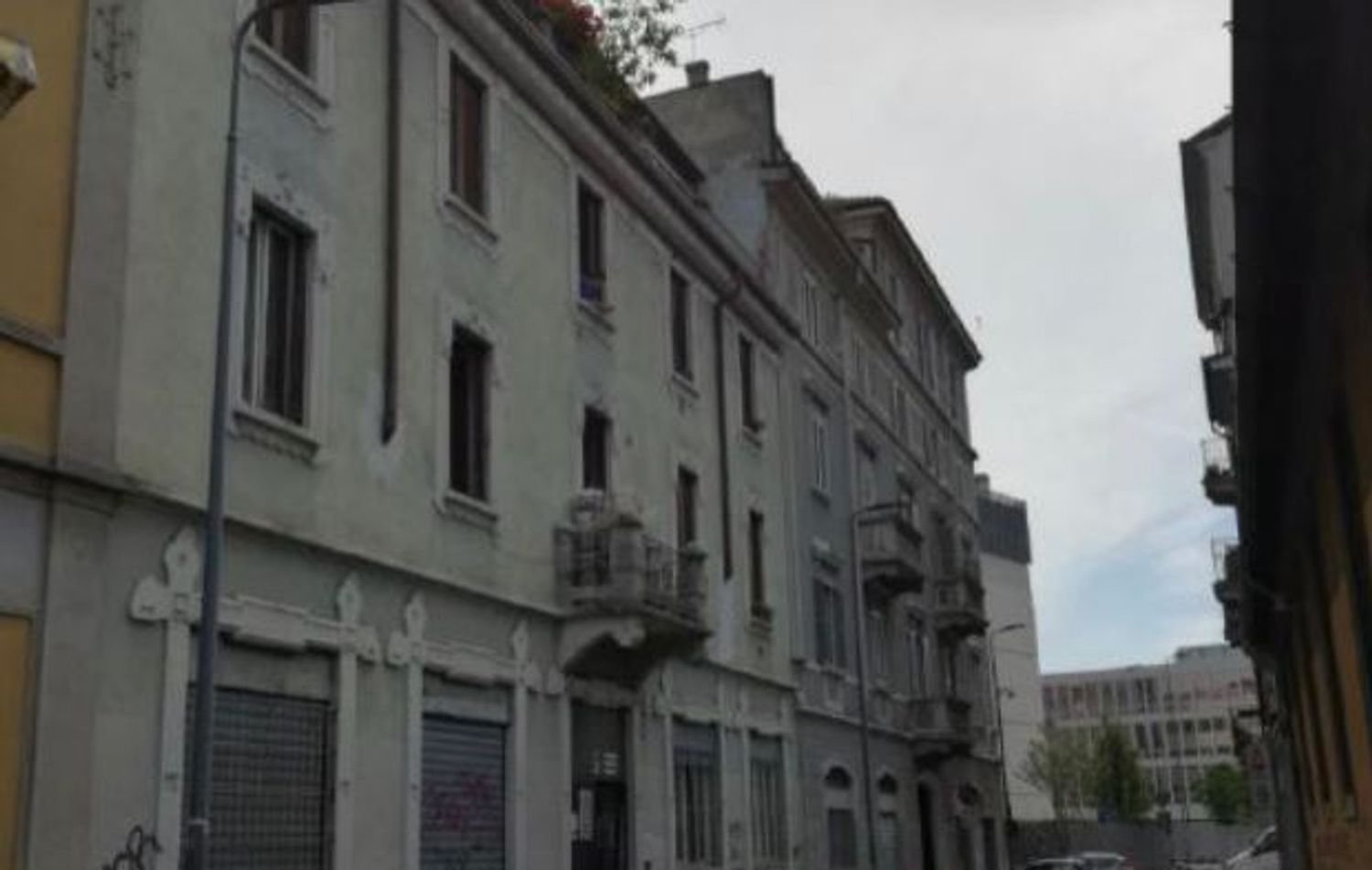 2 rooms Apartment in Milan, Italy No. 245927