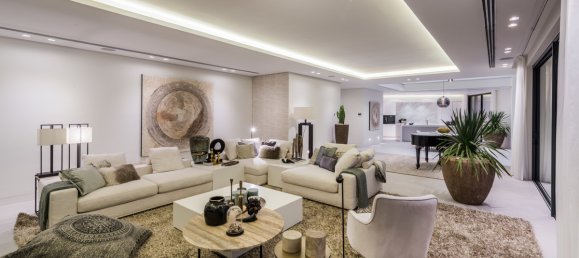 6 bedrooms Villa in Benahavis, Spain No. 3270 5