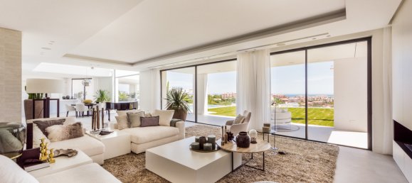 6 bedrooms Villa in Benahavis, Spain No. 3270 4