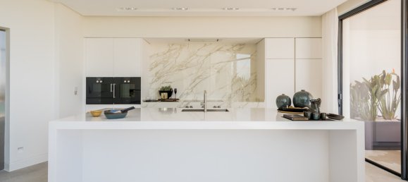 6 bedrooms Villa in Benahavis, Spain No. 3270 8