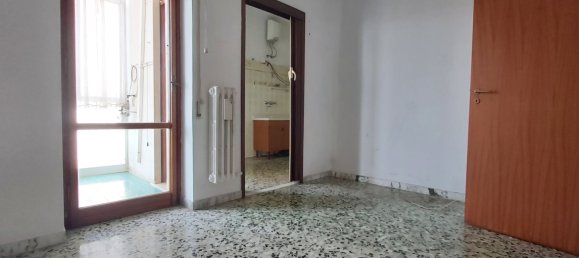 4 rooms Apartment in Brindisi, Italy No. 294721 6