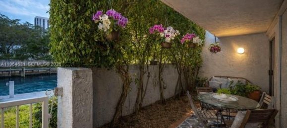 2 dormitorios propiedad comercial en venta en Miami, Miami-Dade, Florida, USA № 614426 3