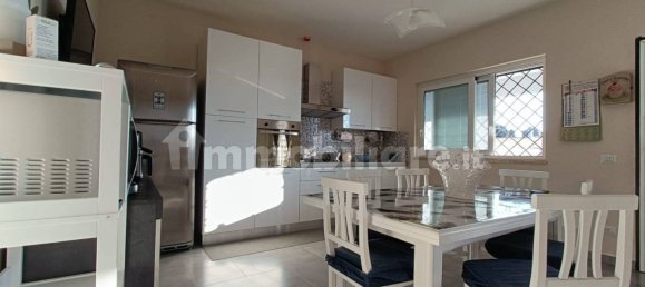 Villa de 2 dormitorios en Anzio, Italy No. 81584 4