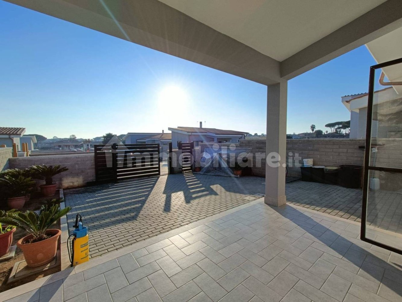 Villa de 2 dormitorios en Anzio, Italy No. 81584