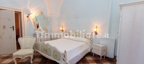 5 rooms Commercial property in Francavilla Fontana, Italy No. 9845 2