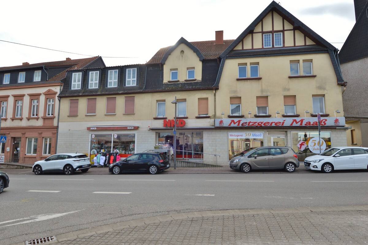 Edifício de 13 divisões em Neunkirchen, Germany N.º 315805