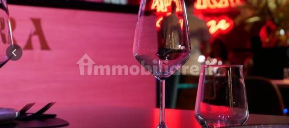 2-Zimmer Gewerbliche Immobilie in Rome, Italy, Nr. 203061 3