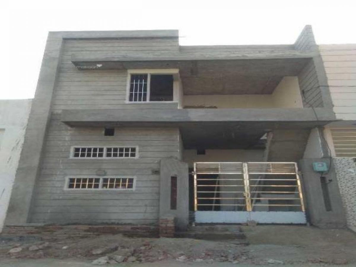 3 bedrooms House in Ludhiana, India No. 24037
