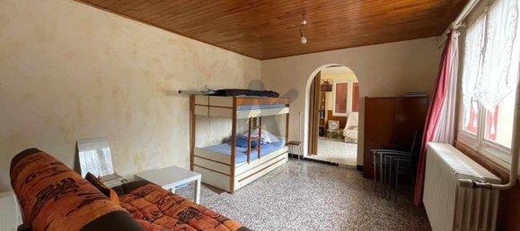 3 bedrooms House in Priay, France No. 273309 7