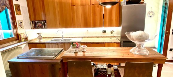 5 rooms House in Casier, Italy No. 72886 12