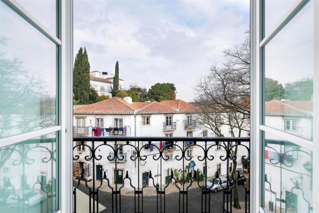 4 bedrooms House in Lisbon, Portugal No. 354926