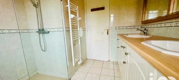 4 Schlafzimmer Haus in Ver-les-Chartres, France, Nr. 38488 16