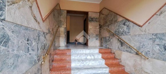 2 bedrooms Apartment in Turin, Italy No. 214594 3