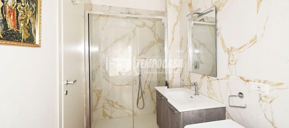 1 Schlafzimmer Wohnung in Milan, Italy, Nr. 329759 8