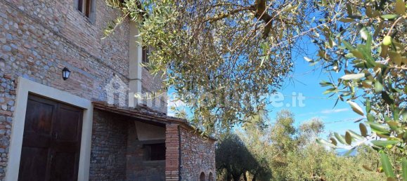 5 bedrooms House in Montespertoli, Italy No. 250812 17