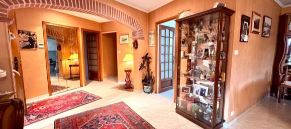 3 bedrooms House in Mondonville, France No. 336139 3