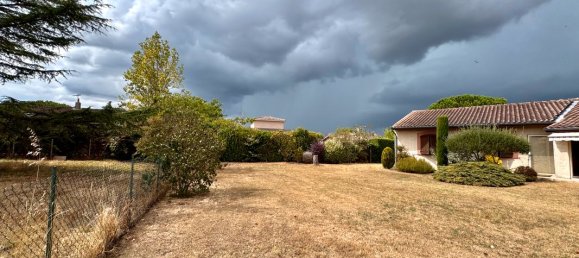 3 bedrooms House in Mondonville, France No. 336139 2