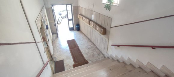 3 rooms Apartment in Naples, Italy No. 84083 11