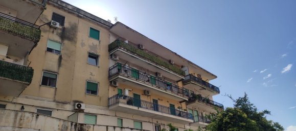 3 rooms Apartment in Naples, Italy No. 84083 9