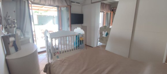 3 rooms Apartment in Naples, Italy No. 84083 22