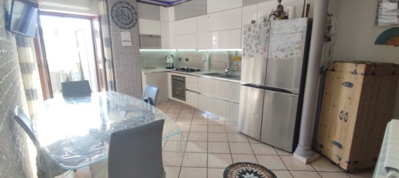 3 rooms Apartment in Naples, Italy No. 84083 16