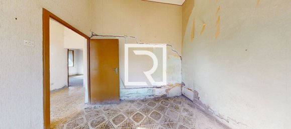 Дом с 3 комнатами в Форли, Италия № 191142 9