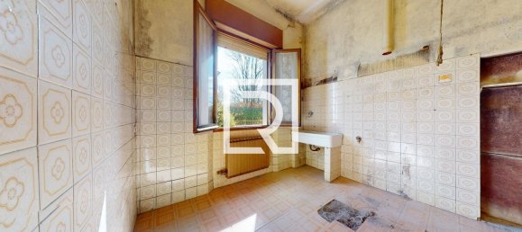 Дом с 3 комнатами в Форли, Италия № 191142 5