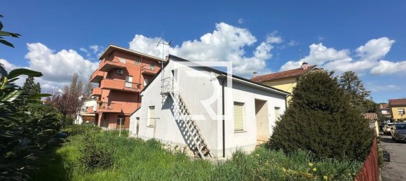 Дом с 3 комнатами в Форли, Италия № 191142 25