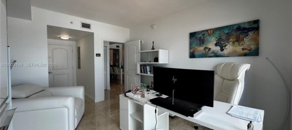 1 Schlafzimmer Gewerbliche Immobilien in Miami, USA, Nr. 614990 3