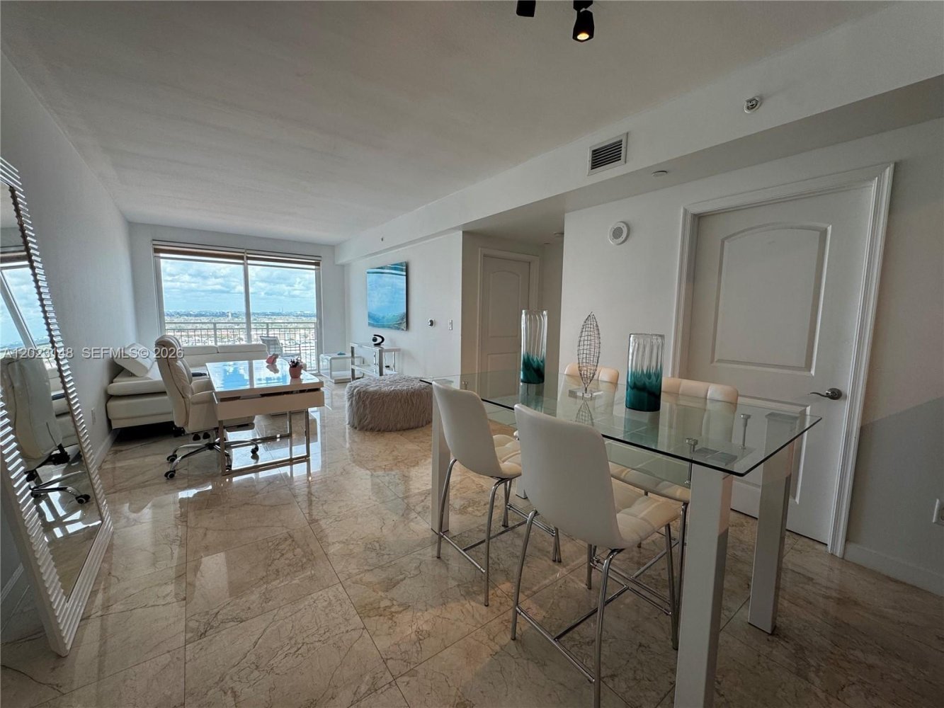 1 Schlafzimmer Gewerbliche Immobilien in Miami, USA, Nr. 614990