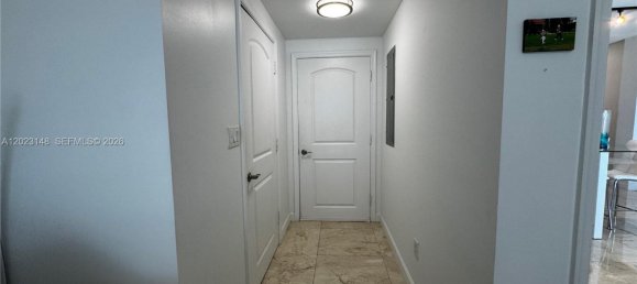 1 Schlafzimmer Gewerbliche Immobilien in Miami, USA, Nr. 614990 6