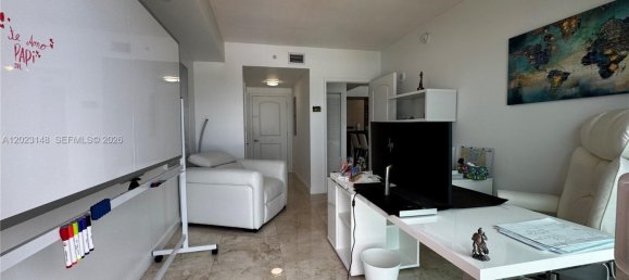 1 Schlafzimmer Gewerbliche Immobilien in Miami, USA, Nr. 614990 2