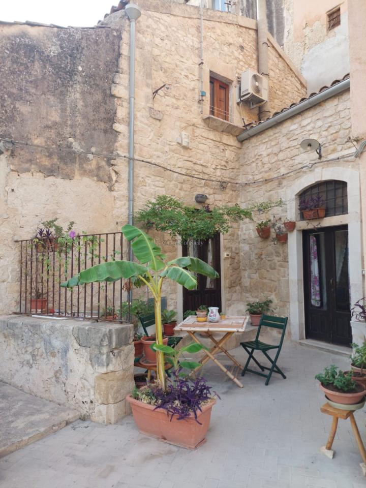 3-Zimmer Haus in Modica, Italy, Nr. 236476