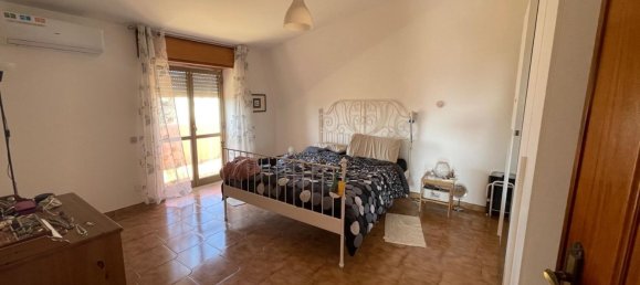 3-salle Appartement à Ardea, Italy No. 190569 6