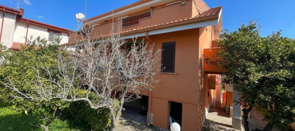 3-salle Appartement à Ardea, Italy No. 190569 2