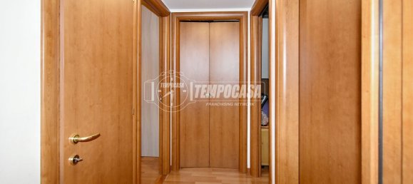 3 rooms Apartment in Cologno Monzese, Italy No. 273862 13